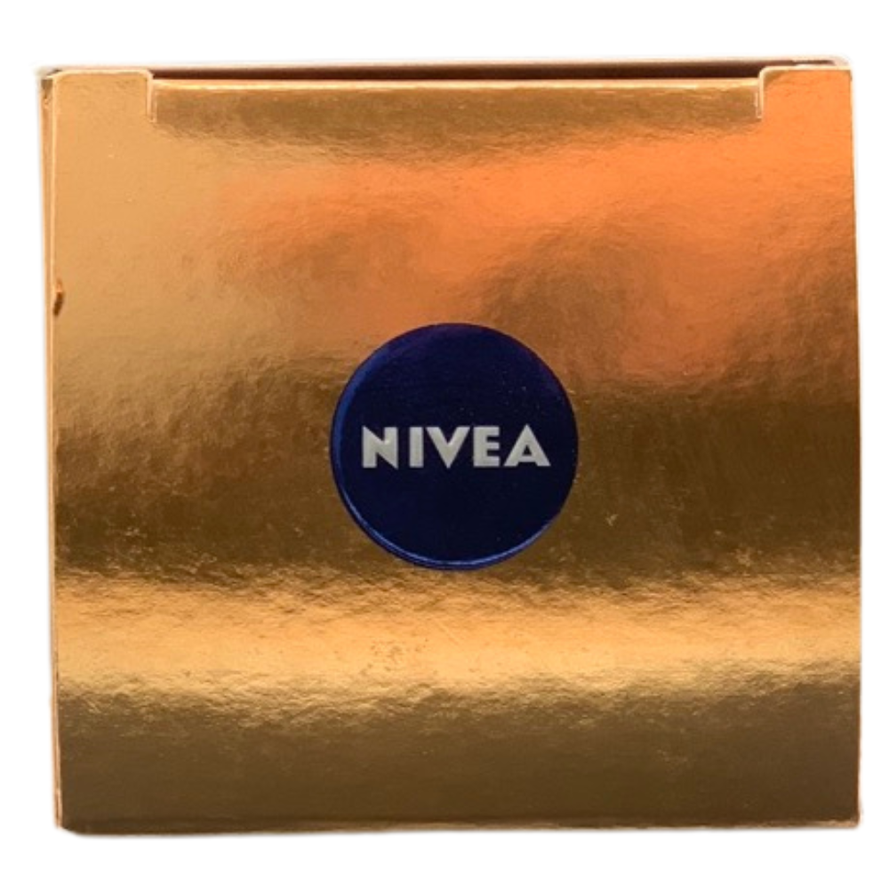 NIVEA Luminous630 Siero Viso Anti-Macchie Trattamento Avanzato 30 ml, Siero antimacchia viso per una pelle luminosa, Siero viso Acido Ialuronico e Thiamidol brevettato per tutti i tipi di macchie