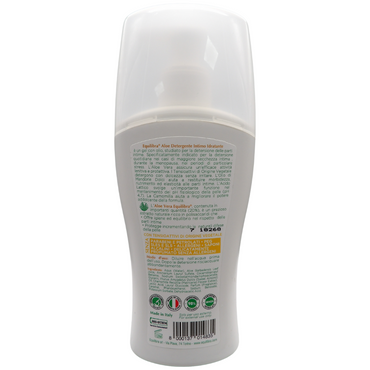 EQUILIBRA Detergente Intimo Idratante ALOE Con Olio Di Mandorle Dolci e Camomilla. Con Il 98% Di Ingredienti Di Origine Naturale, Senza Parabeni e Saponi Alcalini 200ml