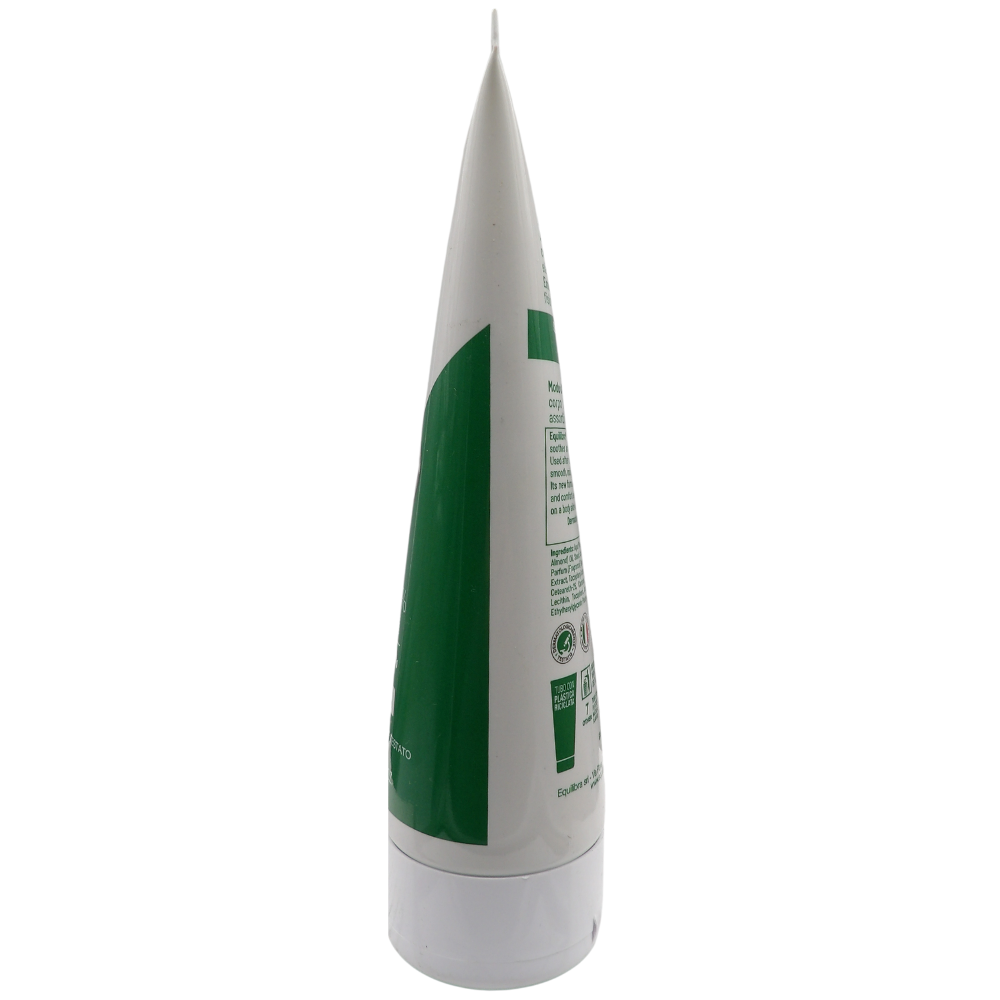EQUILIBRA Corpo, Aloe Crema Corpo Fluida, Crema Corpo a Base di Aloe Vera, Olio di Cocco e Vitamina E, Ideale per Pelle Secca, ad Azione Lenitiva, Assorbimento Rapido, Non Unge, 200 ml