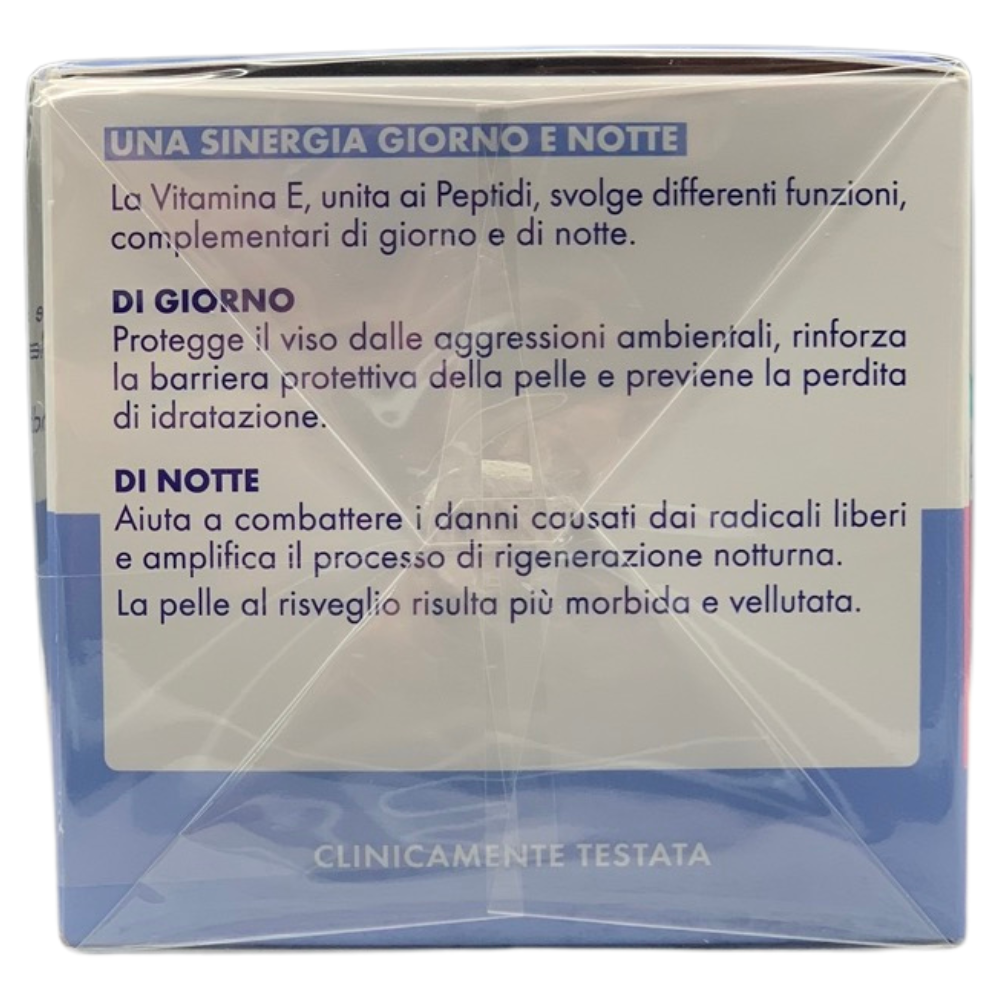 VENUS Crema Idratante Viso AQUA24 NUTRIENTE, Per Pelli Secche e Sensibili. Con Peptidi e Vitamina E. Rinforza La Barriera Cutanea, Nutre e Ripara. Una Sinergia Giorno e Notte 50ml