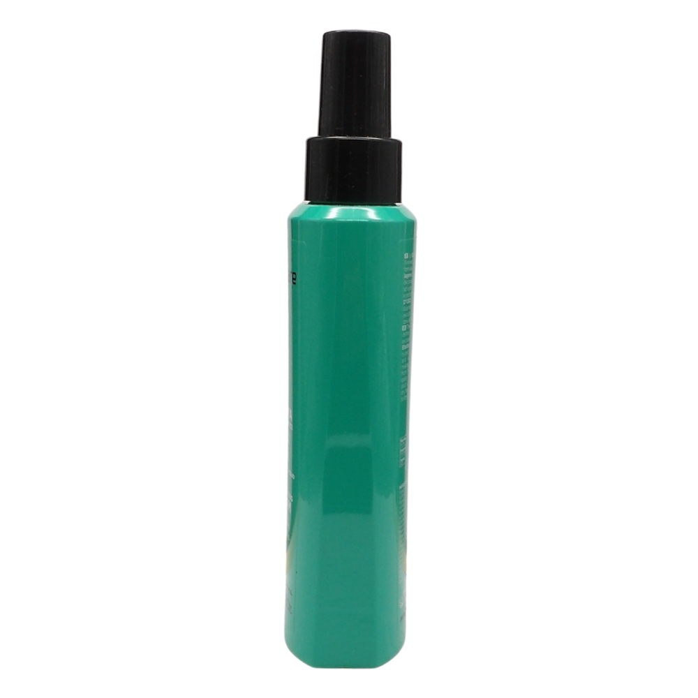 VITALCARE Professional Verve Ricci Crema Ravviva Ricci 125 ml è un trattamento senza risciacquo specificamente formulato per definire, esaltare e proteggere i capelli ricci o mossi dall'effetto crespo