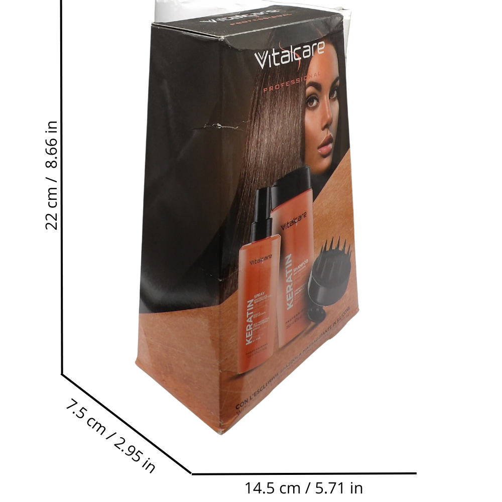 VITALCARE confezione idea regalo Vitalcare Keratin a cui fai riferimento è un set completo per il trattamento rinforzante dei capelli che include uno shampoo, uno spray rinforzante e un gadget/maschera