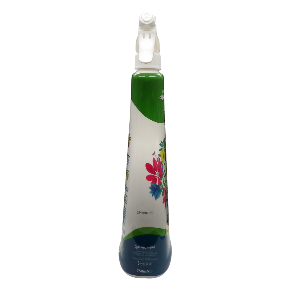 SPLENDEO Detergente Multiuso Spray, Il Profumatore Igienizzante Superconcentrato, FRESCHEZZA DI MONTAGNA. Deterge a Fondo, Rimuove Germi e Batteri, 48h Di Pulito Profumato 750ml