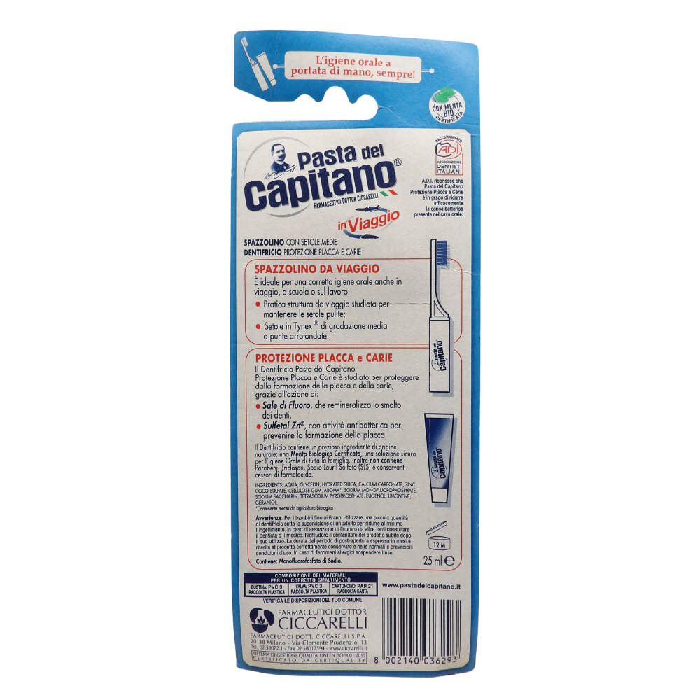 PASTA DEL CAPITANO Kit da Viaggio Composto da Spazzolino e Dentifricio Placca e Carie da 25 ml, Ottimo per l'Igiene Orale Sempre a Portata di Mano